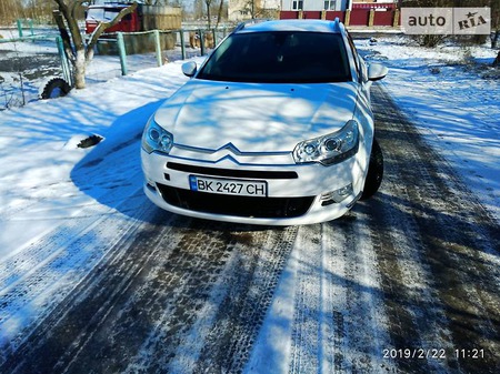 Citroen C5 2010  випуску Львів з двигуном 2 л дизель універсал механіка за 9400 долл. 