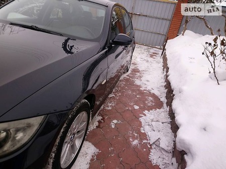 BMW 323 2005  випуску Київ з двигуном 2.5 л бензин седан автомат за 8500 долл. 