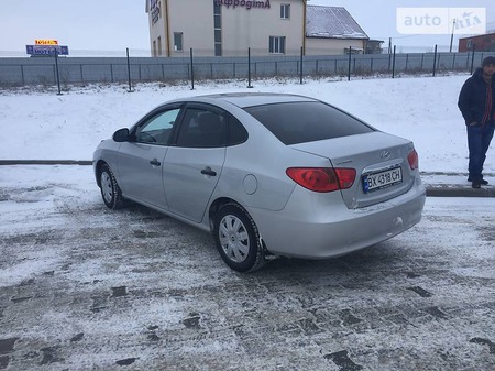 Hyundai Elantra 2011  випуску Хмельницький з двигуном 0 л газ седан механіка за 8400 долл. 