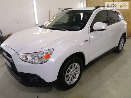 Mitsubishi ASX 2010  випуску Київ з двигуном 1.8 л газ позашляховик автомат за 11700 долл. 