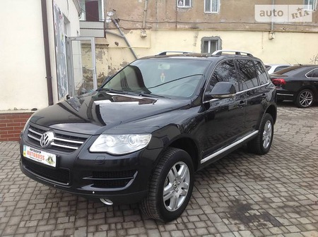 Volkswagen Touareg 2007  випуску Миколаїв з двигуном 3 л дизель позашляховик автомат за 15999 долл. 