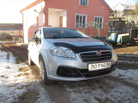 Fiat Linea 2013  випуску Тернопіль з двигуном 0 л газ седан механіка за 7300 долл. 