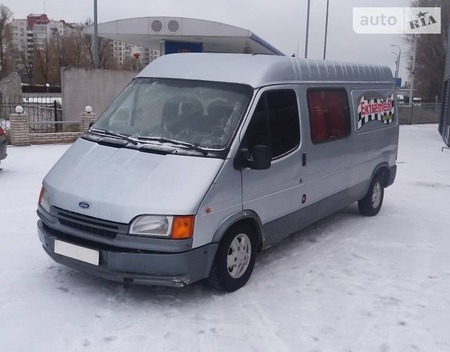 Ford Transit 1992  випуску Запоріжжя з двигуном 0 л дизель мінівен механіка за 2600 долл. 