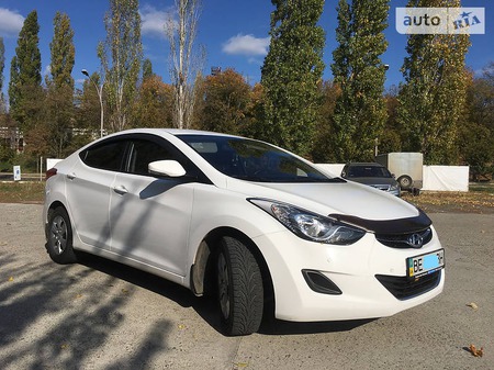 Hyundai Elantra 2013  випуску Миколаїв з двигуном 1.6 л бензин седан автомат за 12000 долл. 