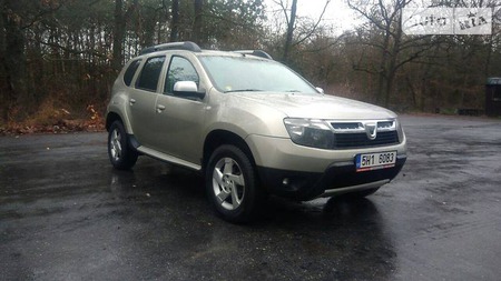 Dacia Duster 2011  випуску Ужгород з двигуном 0 л бензин позашляховик механіка за 9900 долл. 