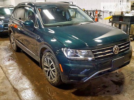 Volkswagen Tiguan 2018  випуску Львів з двигуном 2 л газ позашляховик автомат за 11000 долл. 