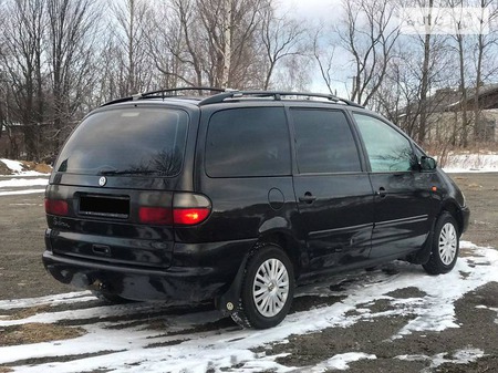 Volkswagen Sharan 1999  випуску Івано-Франківськ з двигуном 0 л газ мінівен механіка за 5650 долл. 