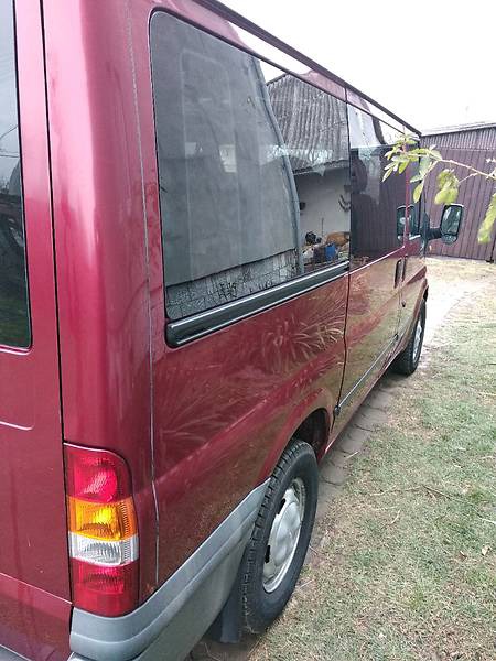 Ford Transit 2001  випуску Луцьк з двигуном 2 л дизель мінівен механіка за 6700 долл. 