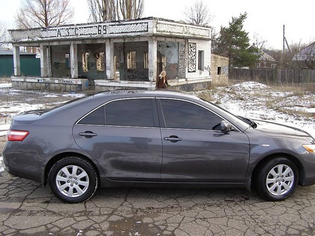 Toyota Camry 2006  випуску Луганськ з двигуном 3.5 л бензин седан автомат за 11200 долл. 