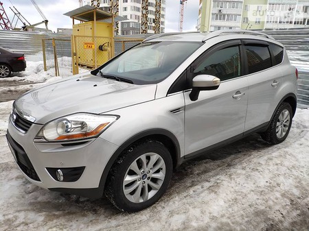 Ford Kuga 2012  випуску Київ з двигуном 2.5 л газ позашляховик автомат за 15400 долл. 