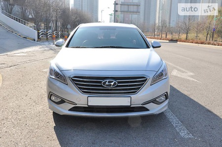 Hyundai Sonata 2014  випуску Одеса з двигуном 0 л газ седан автомат за 14900 долл. 