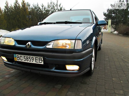 Renault 19 1995  випуску Львів з двигуном 1.7 л бензин седан механіка за 3400 долл. 