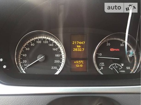Mercedes-Benz Viano 2014  випуску Ужгород з двигуном 2.2 л дизель мінівен механіка за 22000 євро 