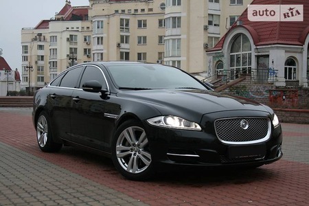 Jaguar XJ 2012  випуску Київ з двигуном 5 л бензин седан автомат за 38700 долл. 