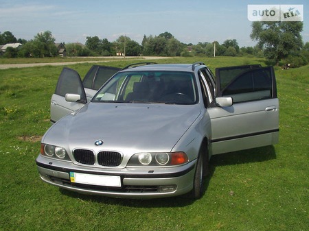 BMW 530 1999  випуску Львів з двигуном 3 л дизель універсал автомат за 5999 долл. 