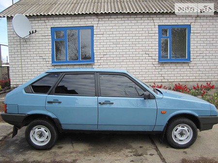 Lada 21093 1990  випуску Харків з двигуном 1.5 л бензин хэтчбек механіка за 2700 долл. 