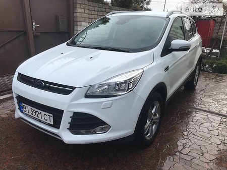 Ford Kuga 2016  випуску Київ з двигуном 2 л дизель позашляховик механіка за 18888 долл. 