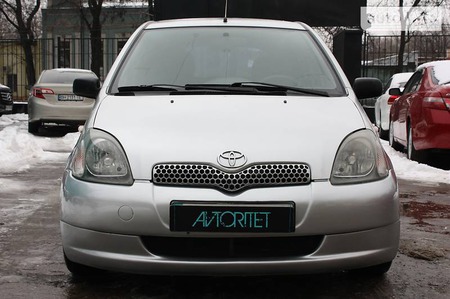 Toyota Yaris 2001  випуску Одеса з двигуном 1.3 л газ хэтчбек автомат за 4700 долл. 