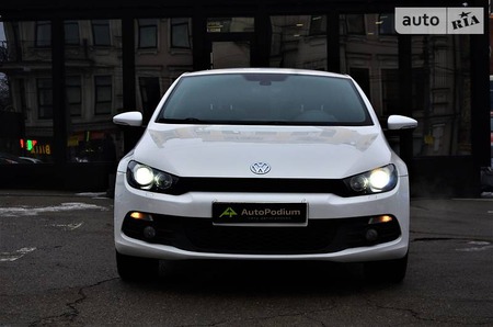 Volkswagen Scirocco 2011  выпуска Киев с двигателем 2 л  купе автомат за 16500 долл. 