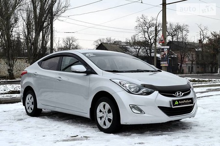 Hyundai Elantra 2011  випуску Миколаїв з двигуном 1.6 л газ седан механіка за 9499 долл. 