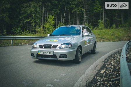 Daewoo Lanos 2006  випуску Івано-Франківськ з двигуном 2 л газ седан механіка за 3850 долл. 