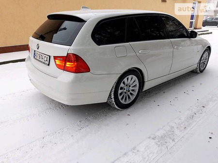BMW 318 2010  випуску Ужгород з двигуном 2 л дизель універсал механіка за 11700 долл. 