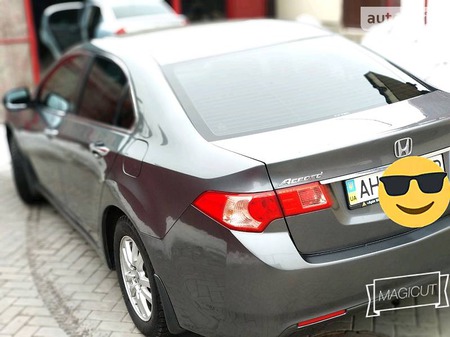 Honda Accord 2011  випуску Донецьк з двигуном 2 л газ седан механіка за 13300 долл. 