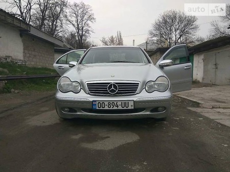 Mercedes-Benz C клас 2002  випуску Донецьк з двигуном 2 л бензин седан автомат за 6500 долл. 
