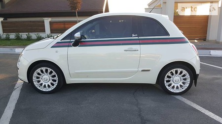 Fiat 500 2013  випуску Харків з двигуном 1.2 л бензин купе автомат за 10200 долл. 