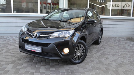 Toyota RAV 4 2013  випуску Харків з двигуном 2.2 л дизель позашляховик механіка за 522644 грн. 