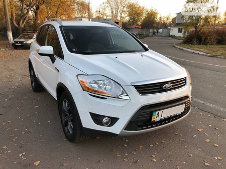 Ford Kuga 2011  випуску Київ з двигуном 2 л дизель позашляховик механіка за 13500 долл. 