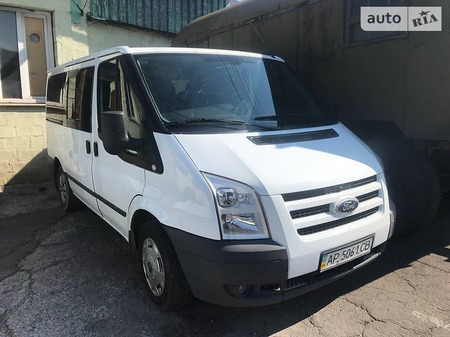 Ford Transit 2011  випуску Запоріжжя з двигуном 2.2 л дизель мінівен механіка за 10000 долл. 