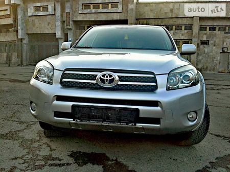 Toyota RAV 4 2008  випуску Івано-Франківськ з двигуном 2.2 л дизель позашляховик механіка за 12599 долл. 