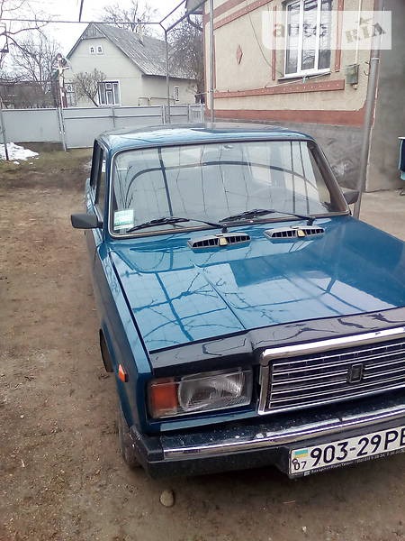 Lada 2107 2003  випуску Ужгород з двигуном 0 л газ седан механіка за 1900 долл. 