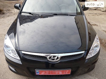 Hyundai i30 2008  випуску Черкаси з двигуном 0 л газ хэтчбек механіка за 6900 долл. 