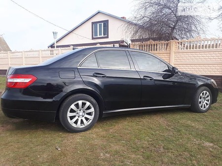 Mercedes-Benz E 220 2012  випуску Херсон з двигуном 2.2 л дизель седан автомат за 15500 долл. 