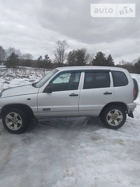 Chevrolet Niva 2007  випуску Київ з двигуном 1.7 л газ позашляховик механіка за 5600 долл. 