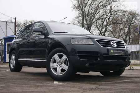 Volkswagen Touareg 2005  випуску Миколаїв з двигуном 0 л дизель позашляховик автомат за 5299 долл. 