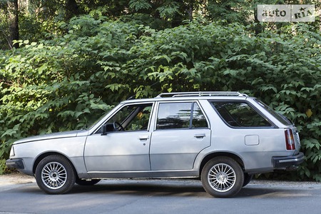 Renault 18 1985  випуску Київ з двигуном 2.1 л дизель універсал механіка за 1500 долл. 