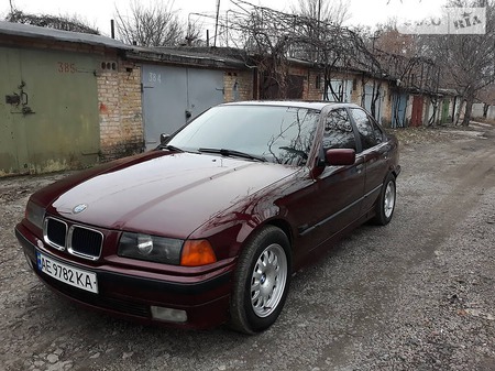 BMW 325 1997  випуску Дніпро з двигуном 0 л бензин седан механіка за 4300 долл. 