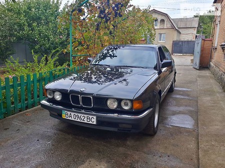 BMW 750 1992  випуску Кропивницький з двигуном 5 л бензин  автомат за 4000 долл. 