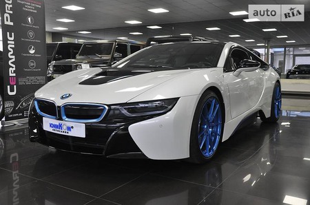 BMW 8 Series 2015  випуску Київ з двигуном 1.5 л гібрид купе автомат за 95000 долл. 