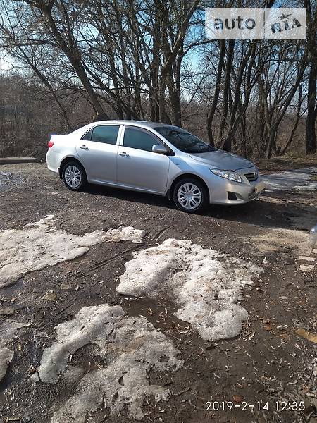 Toyota Corolla 2008  випуску Дніпро з двигуном 1.6 л газ седан автомат за 8800 долл. 