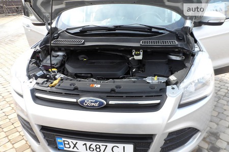 Ford Kuga 2013  випуску Вінниця з двигуном 1.6 л бензин позашляховик механіка за 13800 долл. 