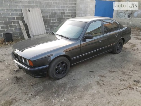 BMW 525 1993  випуску Донецьк з двигуном 2.5 л бензин седан механіка за 3500 долл. 