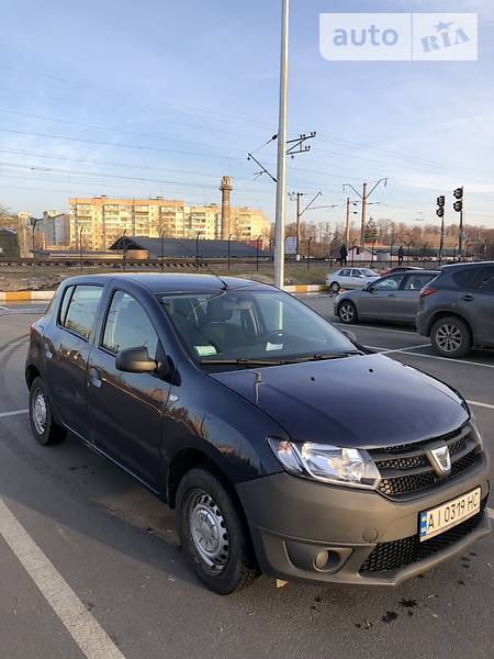 Renault Sandero 2013  випуску Київ з двигуном 0 л газ хэтчбек механіка за 6900 долл. 