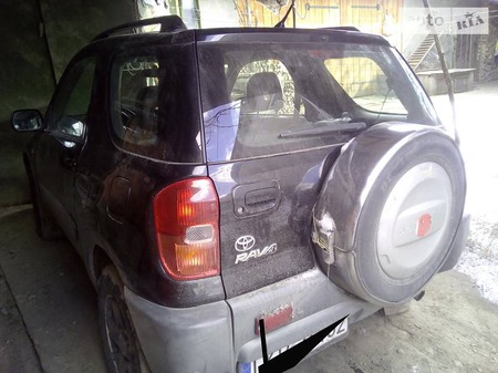 Toyota RAV 4 2001  випуску Івано-Франківськ з двигуном 2 л дизель позашляховик механіка за 2500 долл. 