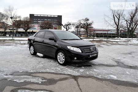 Toyota Corolla 2008  випуску Харків з двигуном 0 л газ седан автомат за 8900 долл. 