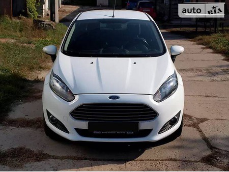Ford Fiesta 2014  випуску Донецьк з двигуном 1 л бензин хэтчбек автомат за 9999 долл. 