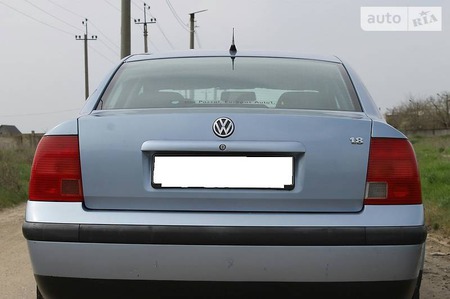 Volkswagen Passat 1998  випуску Херсон з двигуном 1.8 л газ седан автомат за 5000 долл. 